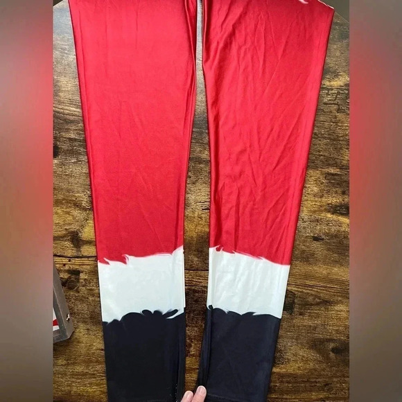 Ladies Santa Christmas leggings. Size: L/XL. - Picture 3 of 7